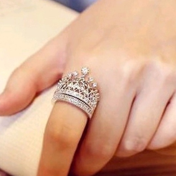 Crown & Band Ring Set 2 Piece Set - Picture 3 of 5